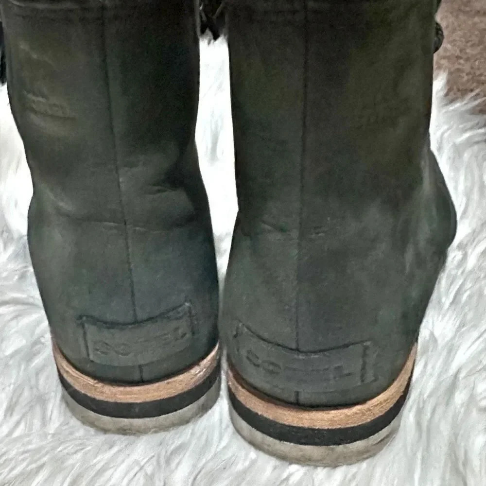 SOREL | Sneakchic Alpine Holiday Boot Black/Dark Stone Shearling | Size 8 - Picture 4 of 8